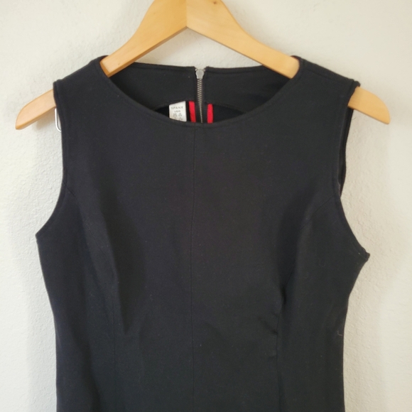 SPANX The Perfect Fit and Flare Dress - Picture 4 of 9